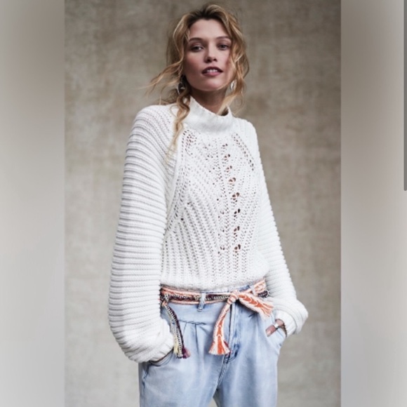 Free People Chunky Knit Sweetheart Sweater Size Small - Picture 2 of 9